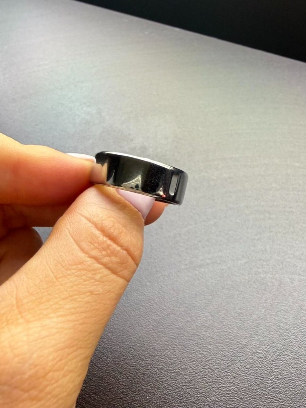 Oura ring 4, only had for a month! Size 8